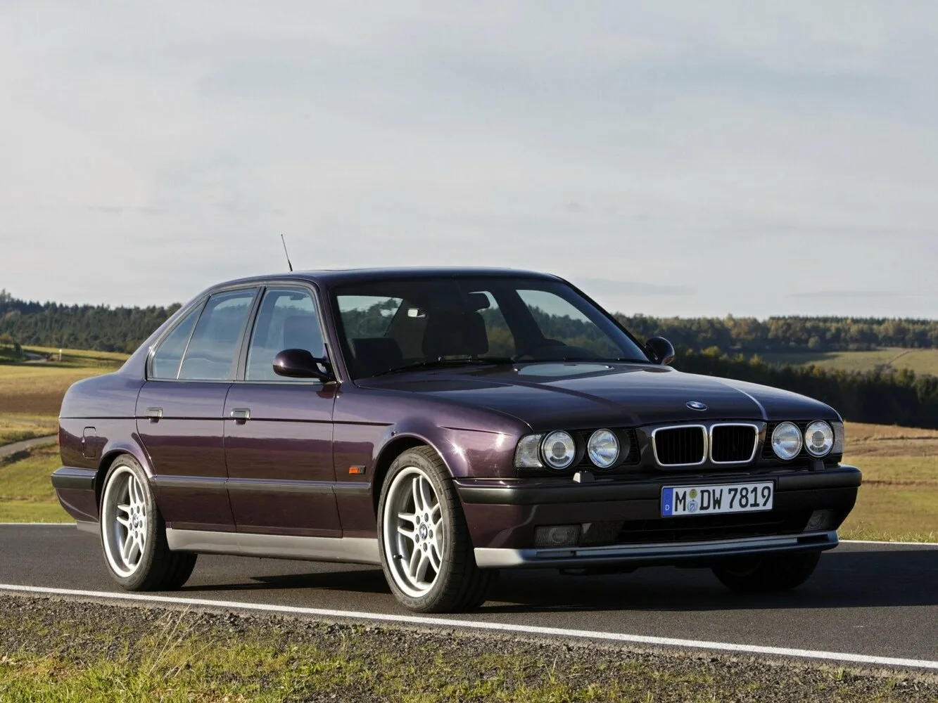 BMW M5 Evolution: 40 Years of Ultimate Performance Sedans (1985-2025 ...